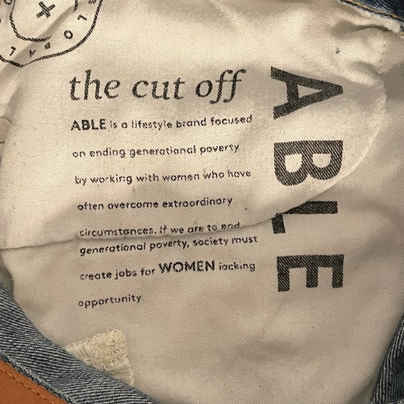 Able‎ The Cut Off Distressed Denim Jean Shorts Size 26 - Picture 3 of 6